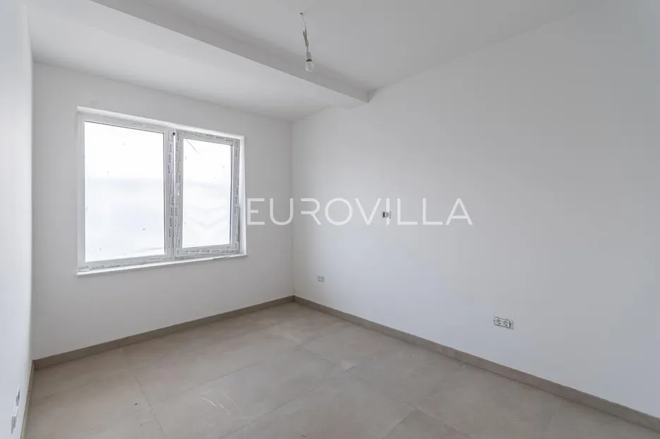 varaždin, centar, useljiv poslovi prostor 106,77 m² - slika 6