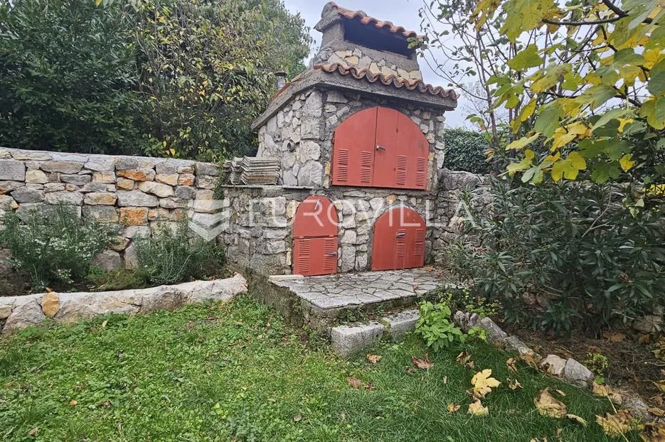 jadranovo, kuća s tri apartmana, pogled na more, parking i okućnica, blizina mora - slika 6