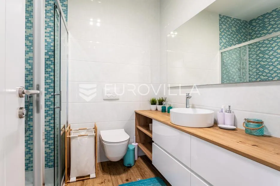 betina, prekrasan trosoban stan s bazenom i pogledom na more, 112,75 m² - slika 19