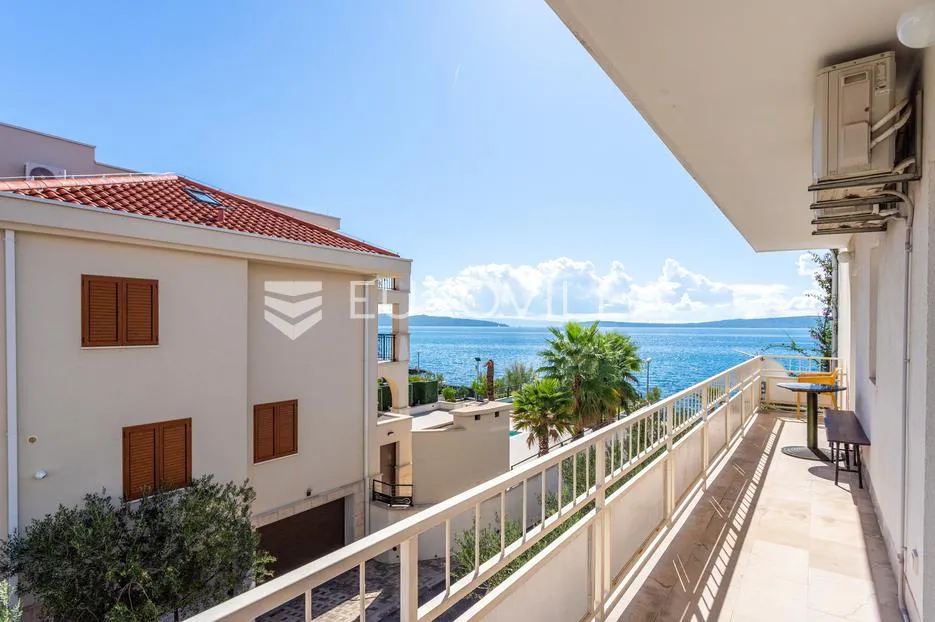 kaštel stari, dvosoban stan prvi red do mora od 15. rujna 2026. godine - slika 11