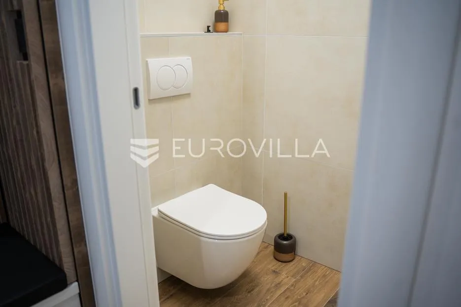 vukovar, mitnica, luksuzan četverosoban stan 102,06 m² - slika 28