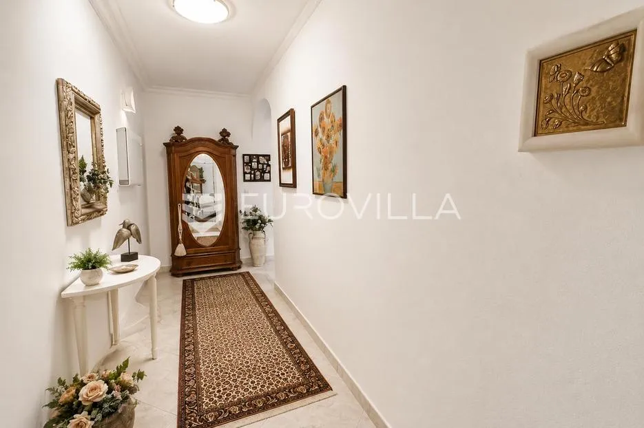 senj, četverosoban stan,155,85 m² s garžom i pogledom na more - slika 18