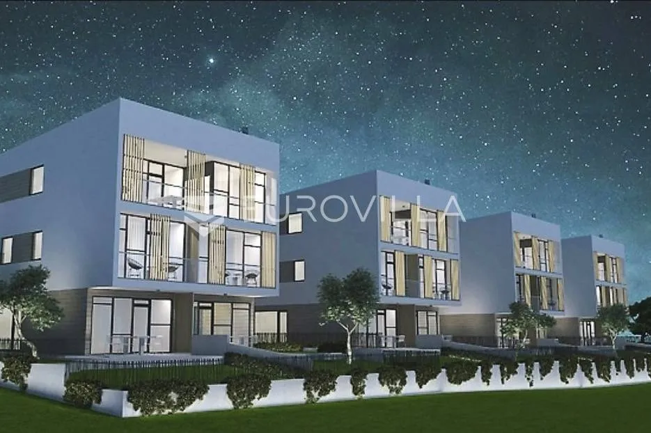 rovinj, kvalitetni trosobni stan 2. kat, 107 m² novogradnja, parking - slika 3