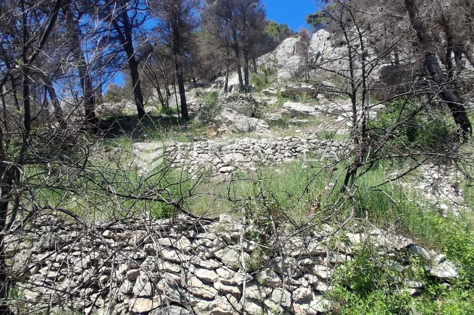 omiš, lokva rogoznica, prostrano zemljište s kućom za adaptaciju i panoramskim pogledom na more - slika 6