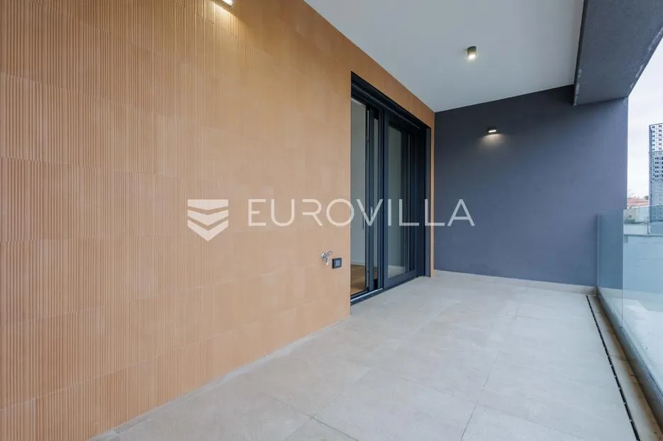 istra, pomer, unikatna, moderna villa 20 m od mora 417 m² - slika 31
