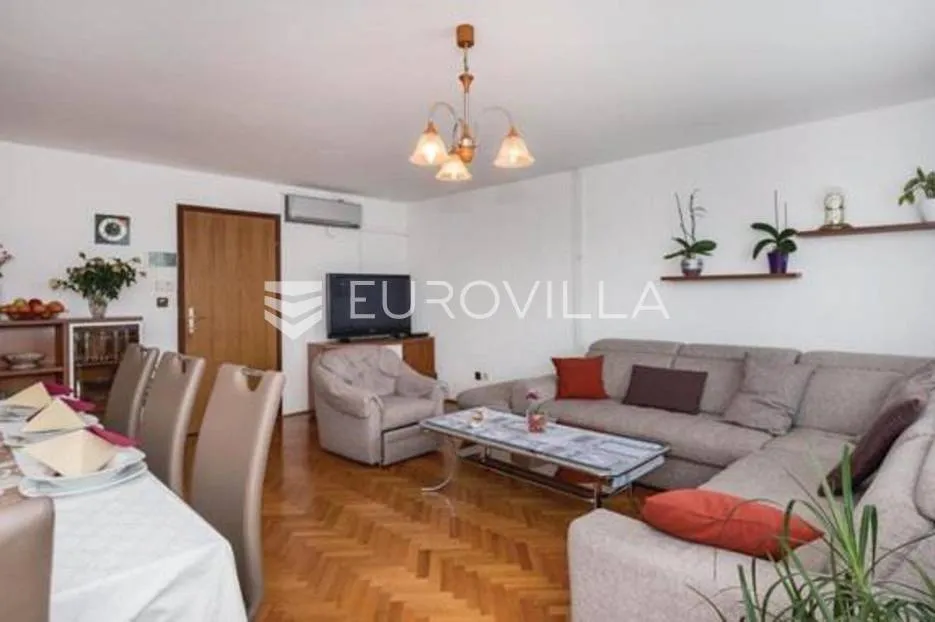 pula, apartmanska kuća s bazenom na uređenoj okućnici, 350 m od mora - slika 6
