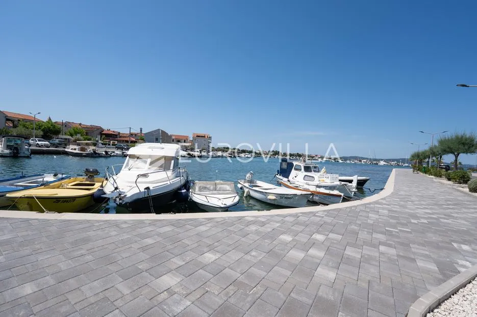 zadar, sukošan, dvosoban stan s vrtom, prvi red do mora - slika 23