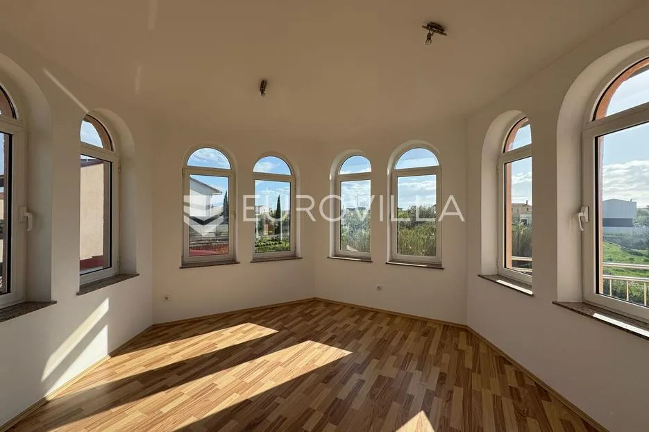 fažana, valbandon, raskošna vila s tri stambene jedinice, 360 m² - slika 27