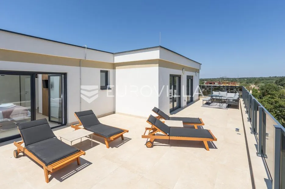 istra, tar, penthouse, tri spavaće sobe, lift, dva parkirna mjesta, novogradnja 191 m² - slika 29