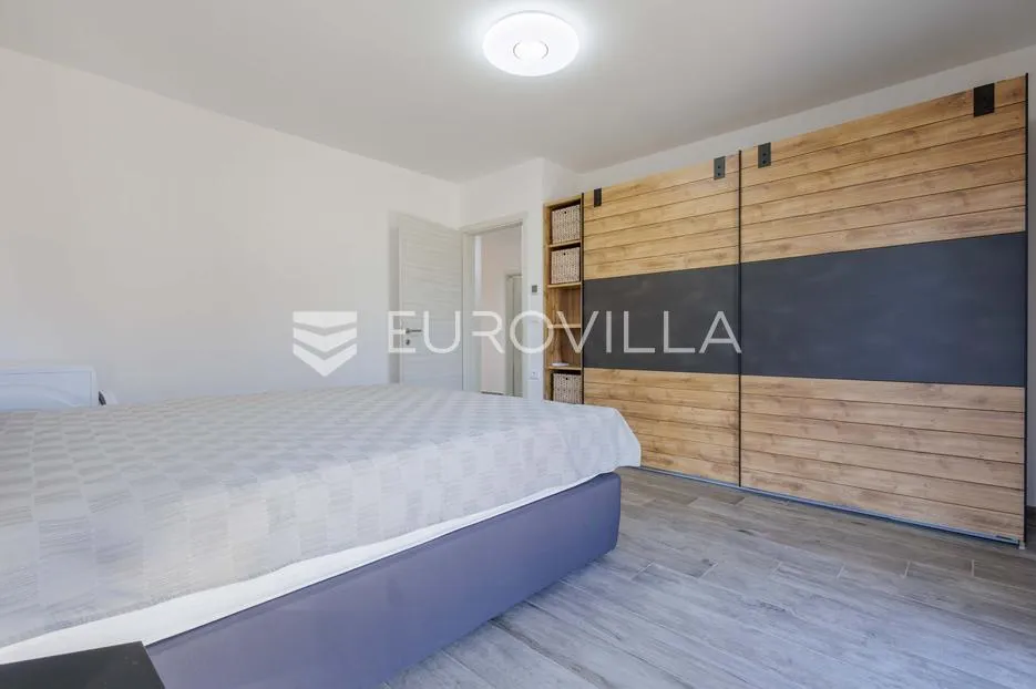 istra, medulin, trosoban stan u modernoj, novoj stanogradnji 94 m², prvi kat - slika 9