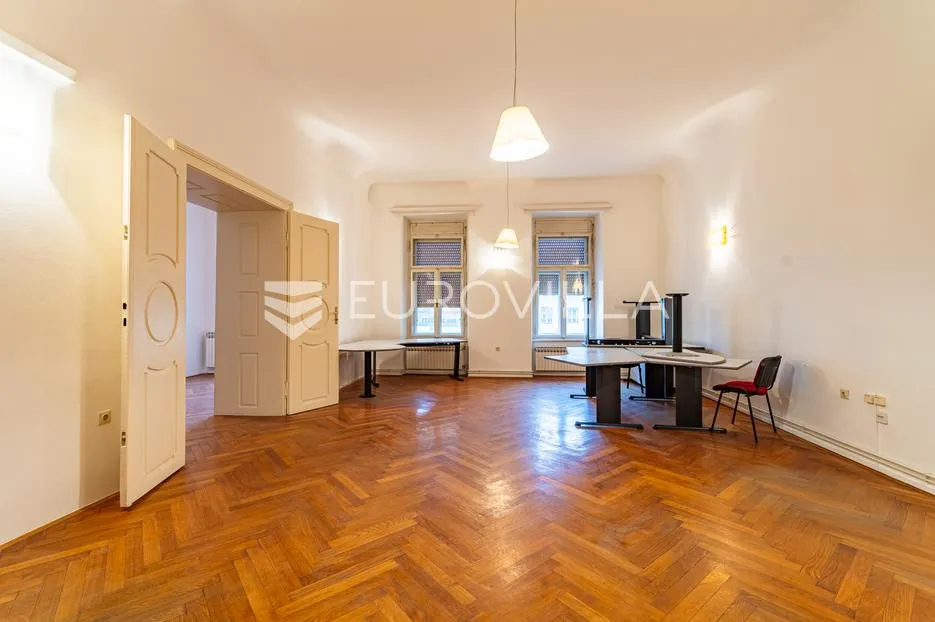 varaždin, centar, barokni dvoetažni stan 231 m² - slika 3