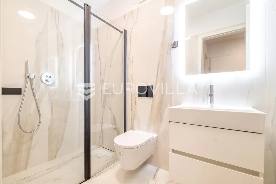 zagreb, ribnjak, luksuzni četverosobni stan 130 m², prvi najam - slika 9
