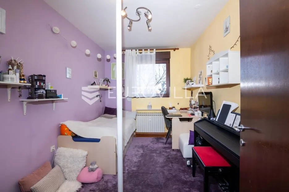 zagreb, sloboština, prostran četverosoban stan, neto površine 93 m² - slika 13