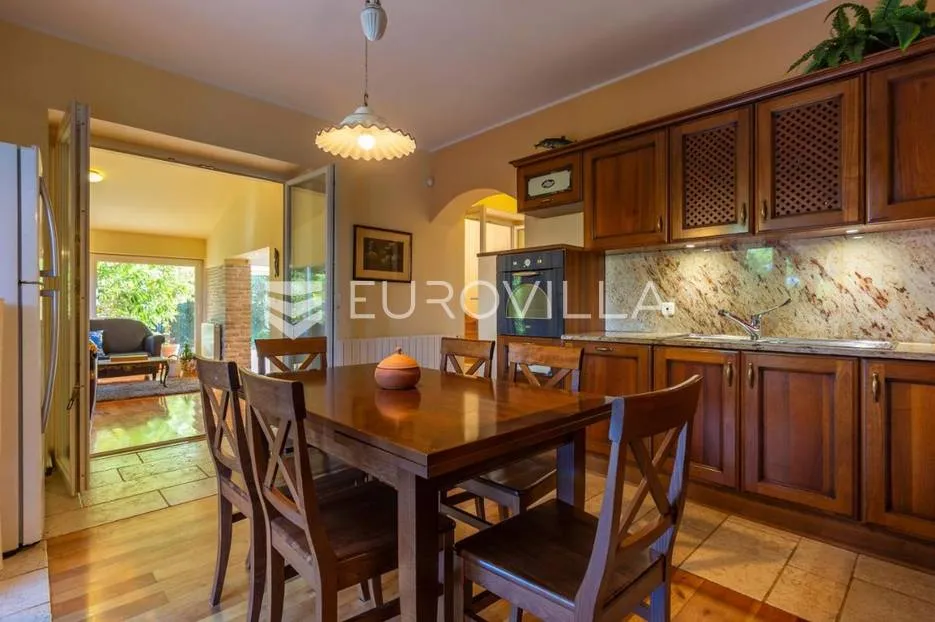 rakalj, predivna, prostrana villa s bazenom i velikom okućnicom, 452 m² - slika 13