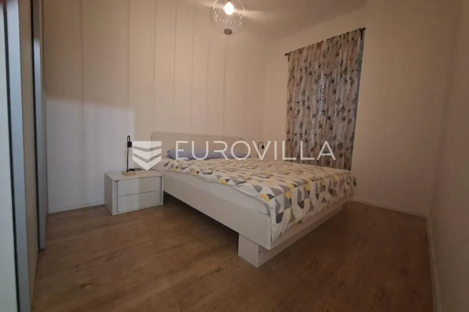 rijeka, banderovo, adaptirean i novonamješten stan 51, 52 m² - slika 3