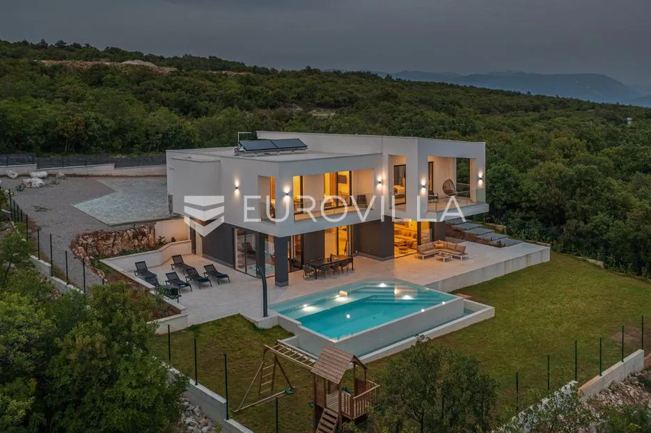 kostrena, luksuzna villa s panoramskim pogledom i bazenom - slika 6