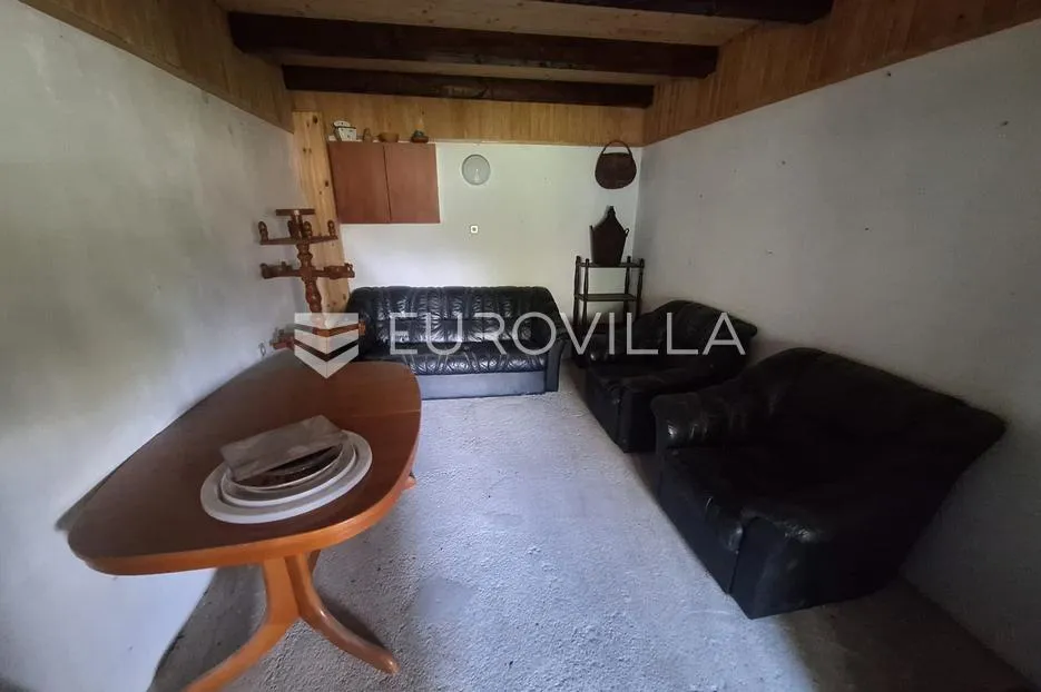 ogulin, kuća 180 m², centar grada, renovirano - slika 6