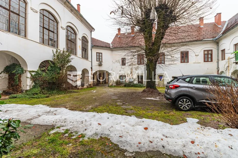 varaždin, centar, barokni dvoetažni stan 231 m² - slika 14