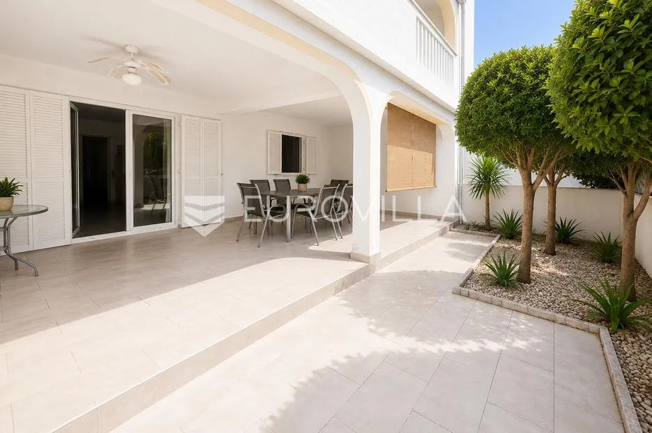 crikvenica, dramalj, trosoban stan 74 m², vrt, terasa - slika 4