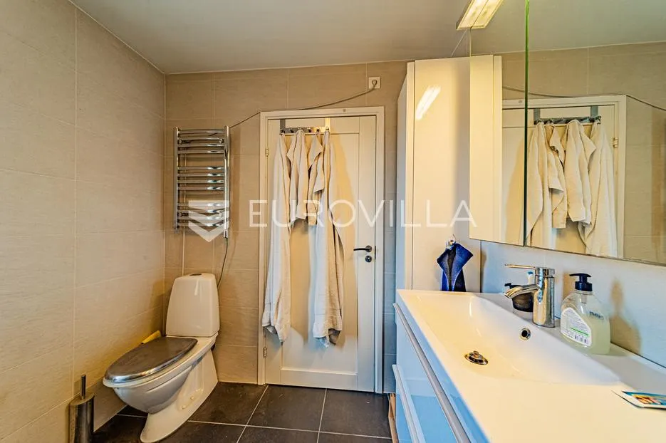 otok korčula, vela luka, villa prvi red uz more - slika 46