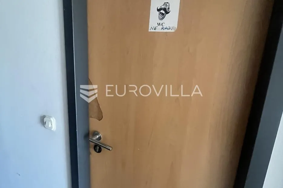 kruševica, poslovna zgrada s velikom parcelom i strateškom lokacijom - slika 11