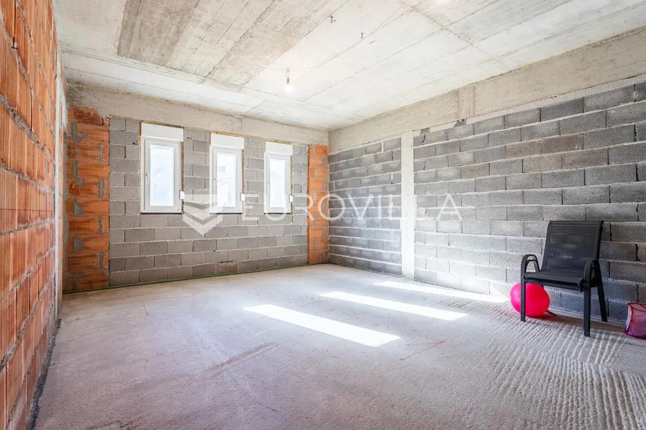 trogir, čiovo, roh bau zgrada za investiciju - slika 2