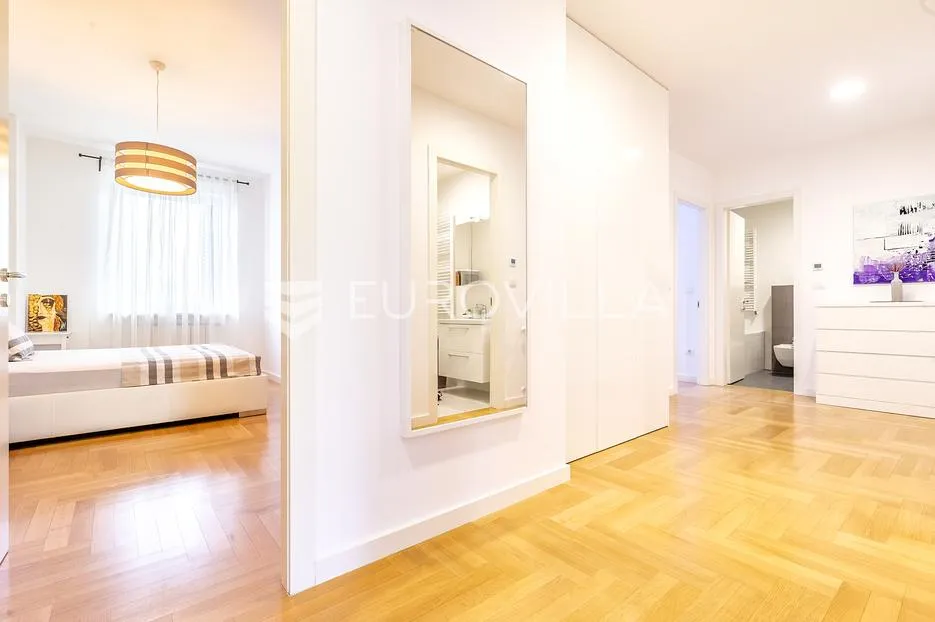 zagreb, vmd strojarska, prekrasan peterosoban stan s garažom nkp 140m2 - slika 12