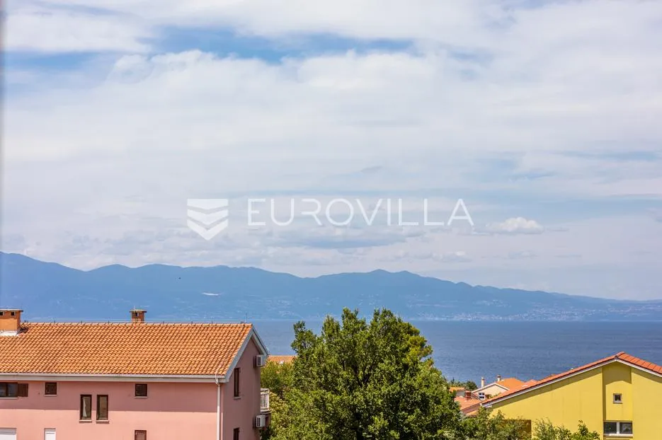 malinska, adaptirana kuća s tri stana 280,72 m², 800m od mora - slika 16