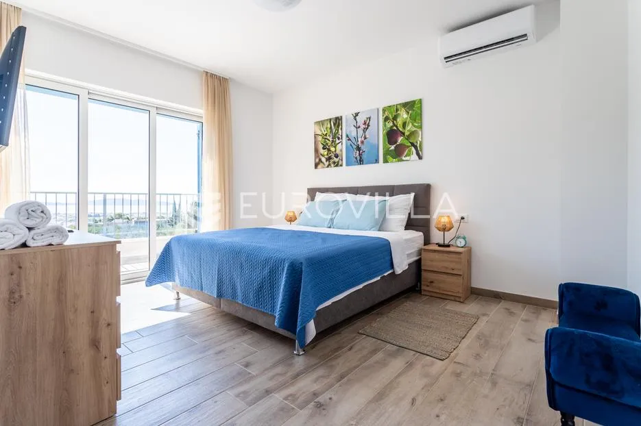 kaštela, novoizgrađena vila na mirnoj lokaciji - slika 19