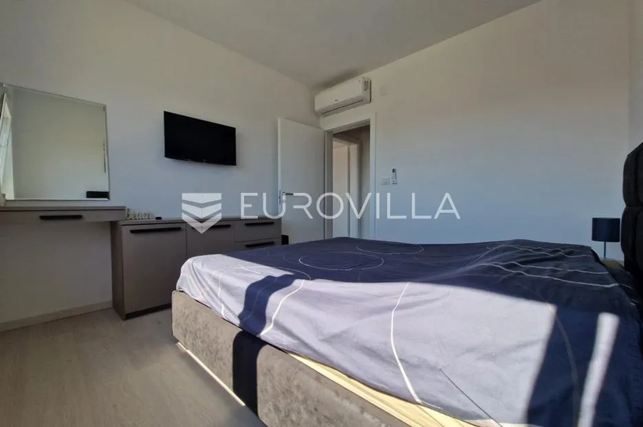 vir, atraktivan dvoetažni apartman s 3 spavaće sobe i pogledom na more - slika 62