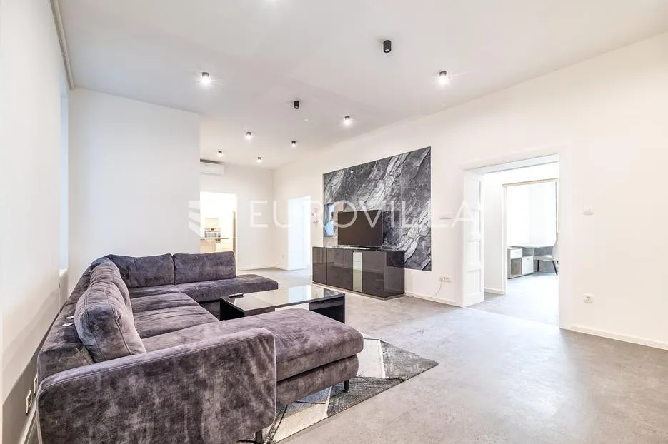 Zagreb, Gajeva ulica, blizina Zrinjevca, poslovni prostor / novo uređeni stan145 m²