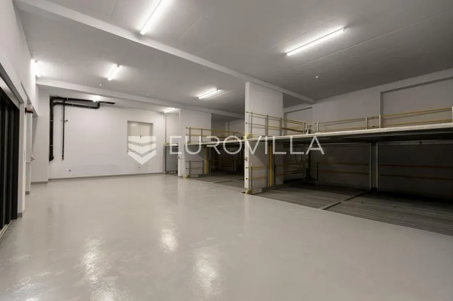 rijeka, pećine, novogradnja, luksuzan četverosoban stan 200,29 m² prvi red do mora - slika 23