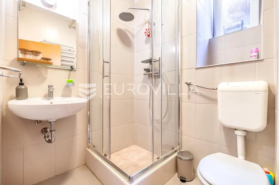 zagreb, zrinjevac, atraktivan dvosoban stan 50 m² - slika 8