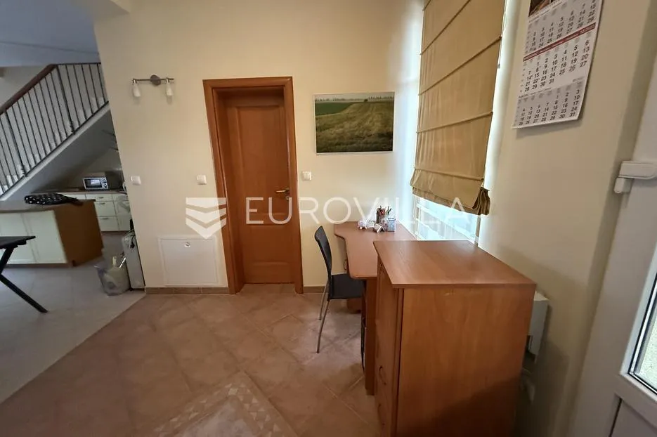 osijek, centar grada, na prodaju kuća površine 123 m² u staroj gradskoj jezgri - slika 14