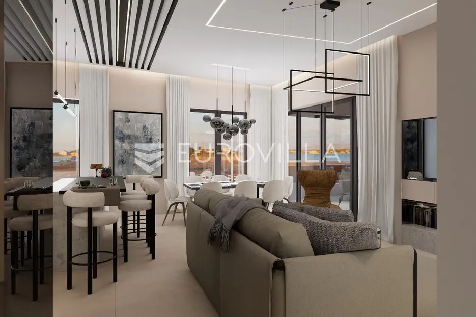 istra, rovinj, ekskluzivan penthouse s tri spavaće sobe s pogledom na more i garažom nkp 144m2 - slika 2