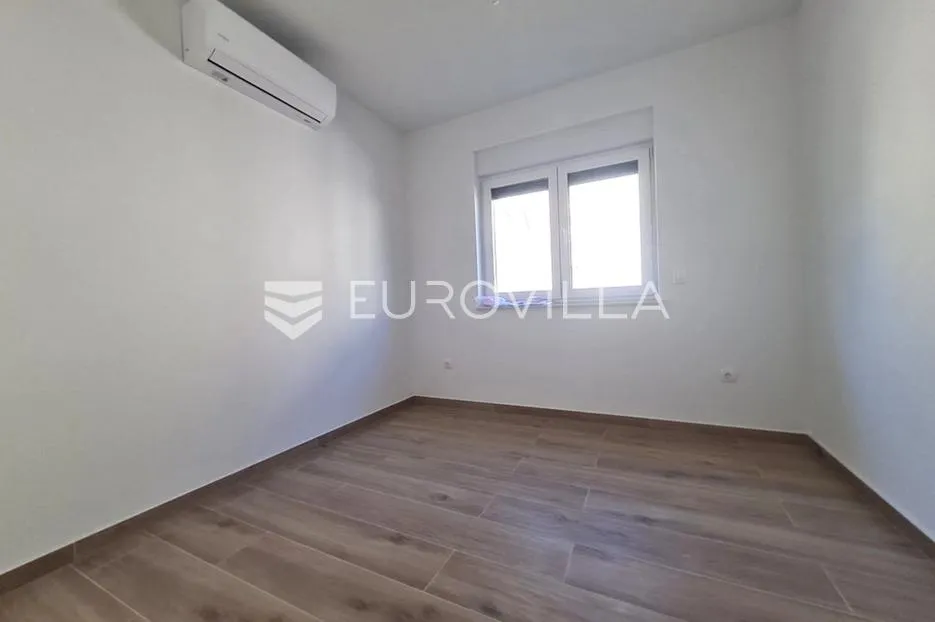 vir, luksuzan apartman u prizemlju s vrtom i pogledom na more - slika 22