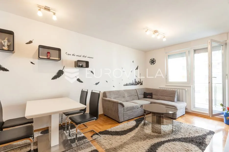 Zagreb, Folnegovićeva, dvosoban stan s garažom 64 m²