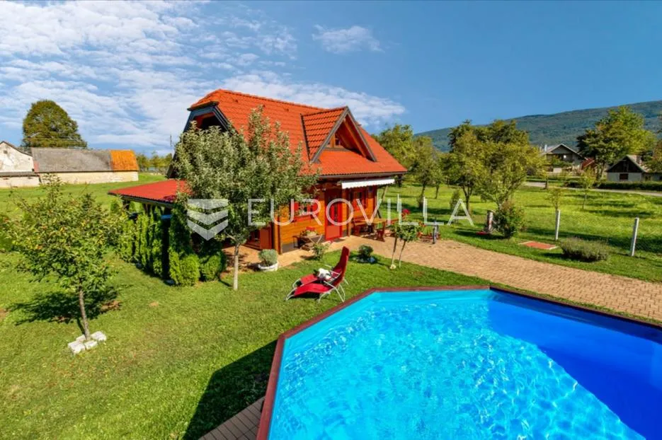 otočac, ličko lešće, drvena kuća za odmor s bazenom, parcela 1623 m² - slika 3