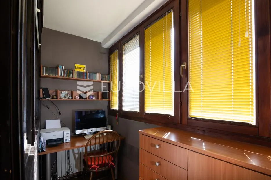zagreb, sloboština, prostran četverosoban stan, neto površine 93 m² - slika 17