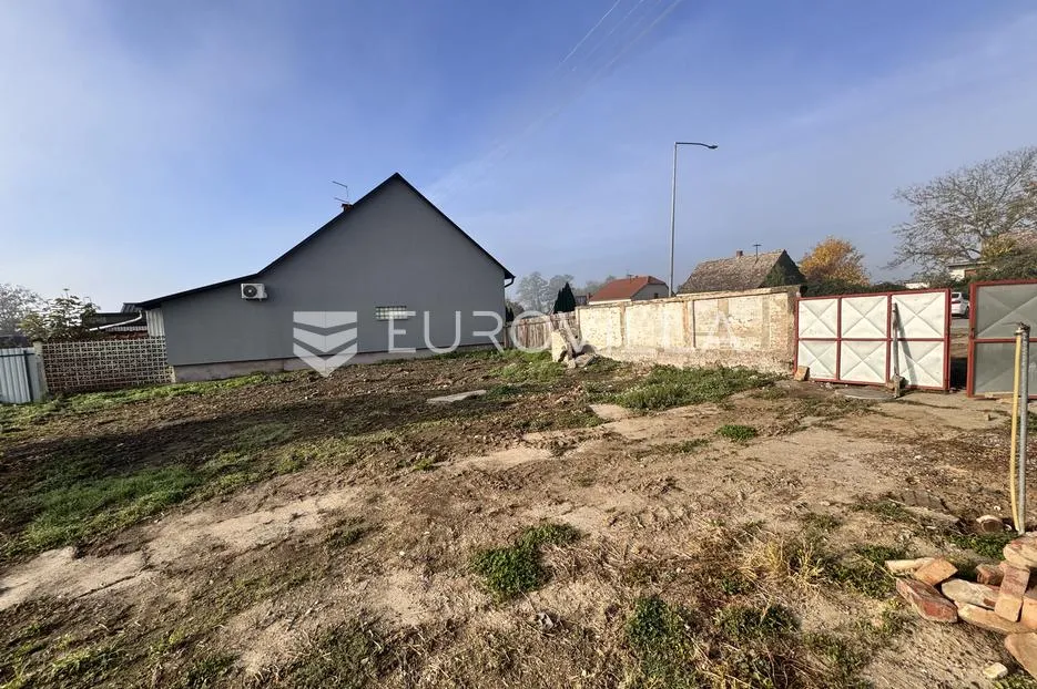 stari mikanovci, kuća 55 m2 na zemljištu 581 m2 - slika 2