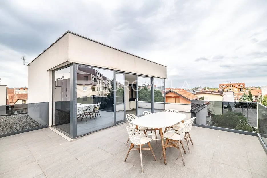 zagreb, jarun, prekrasan dvoetažan, četverosoban stan, 106 m², 2 parkirna mjesta - slika 12