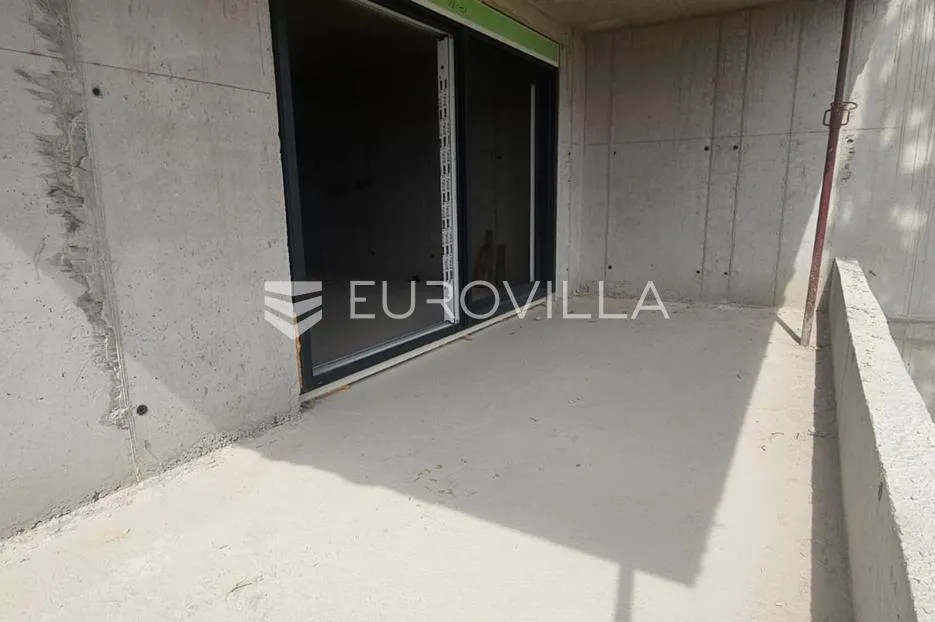 trogir, seget donji stan 71,65 m² na 1. katu novogradnje s garažom i liftom - slika 4
