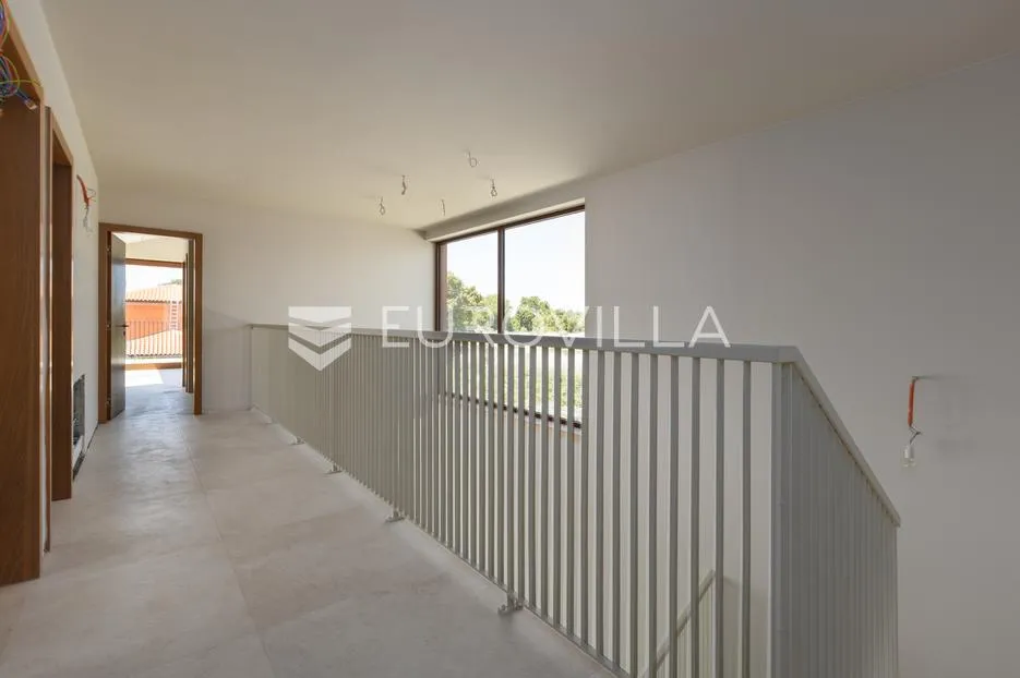 istra, vabriga, vila s pogledom na more i masline - slika 26
