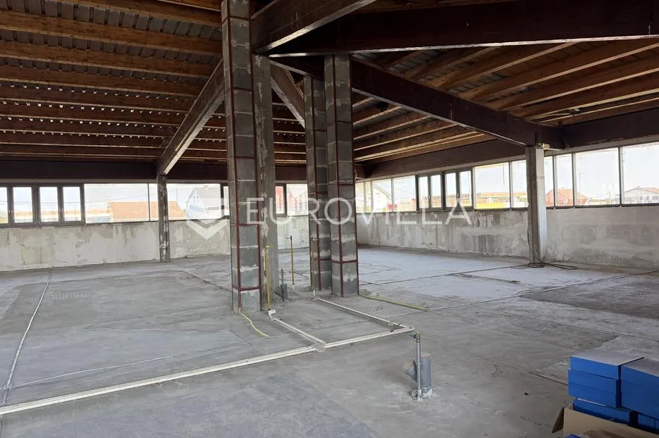 osijek, čepin, poslovni prostor u roh-bau izvedbi, površine 537 m2 - slika 7
