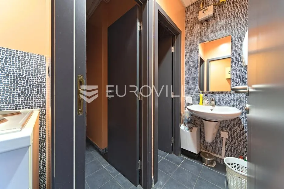 osijek, jug ii, prodaje se prizemni poslovni prostor površine 117 m² - slika 12