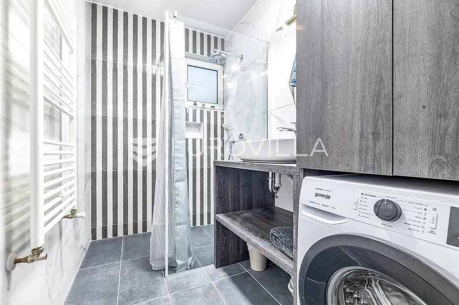 zagreb, medveščak moderan trosoban stan 75 m² - slika 7