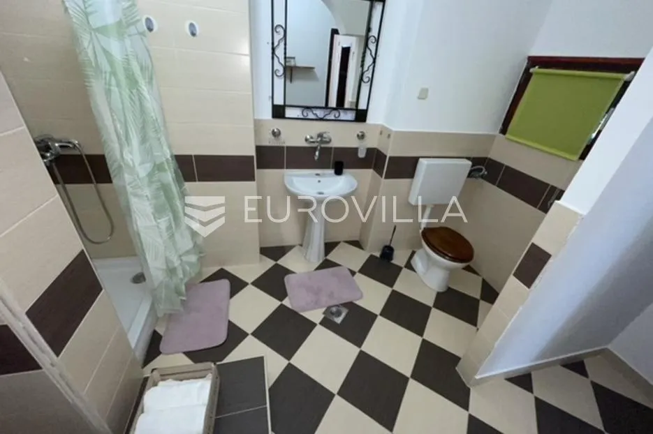 istra, ližnjan, četverosoban stan u prizemlju s vrtom i bazenom - slika 10