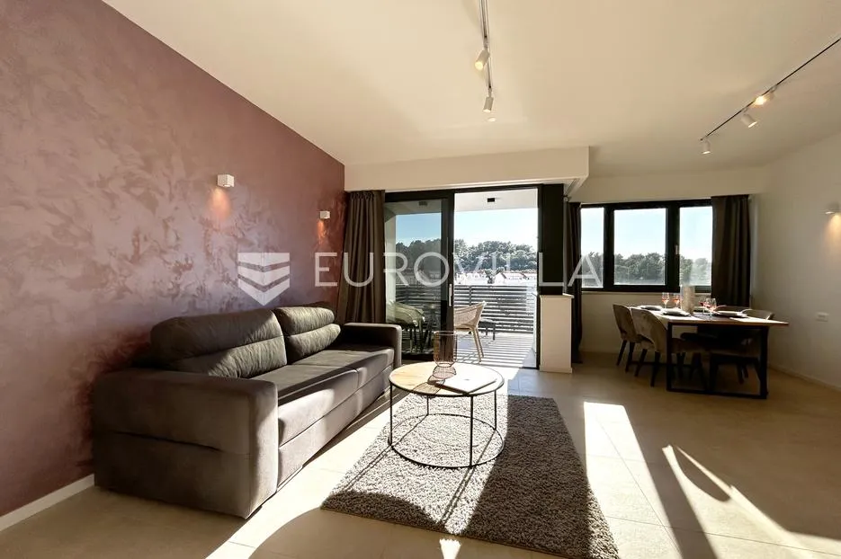 hvar, apartmanska vila sa pet uređenih apartmana - slika 56