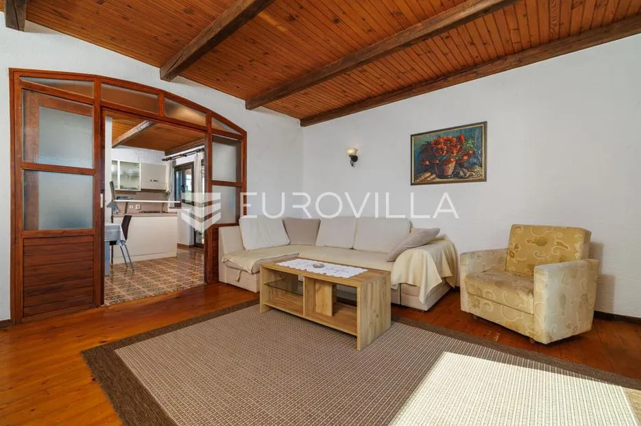 krk, punat, samostojeća kuća s dva apartmana po 100 m², studio apartman, bazen, garaža, sauna - slika 24