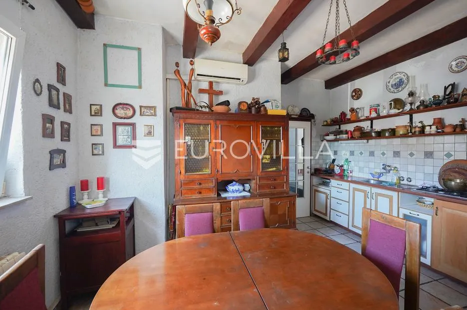 zadar, bokanjac, prostrana kuća površine 376 m² s velikim potencijalom - slika 26